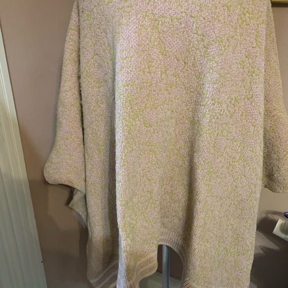 Anthropologie Soft Knit Poncho boho sweater Weather - Picture 6 of 9